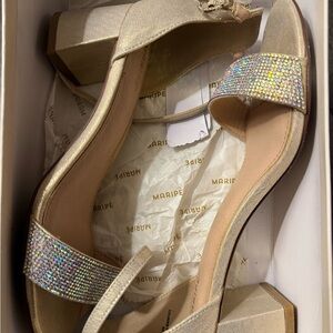 Maripe Shimmering Gold Heels